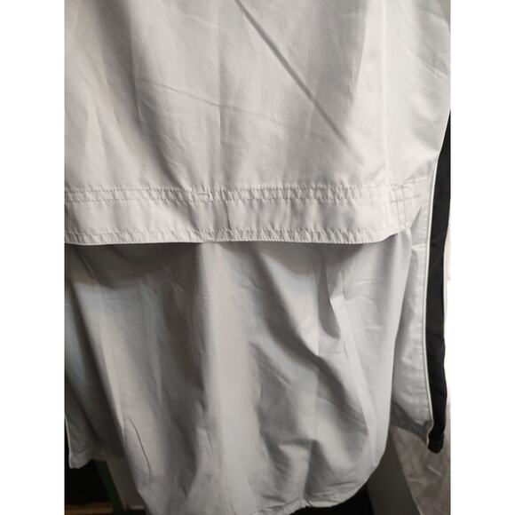 Champs Sports Men's gray and black hooded with pockets windbreaker Size Large - Picture 5 of 12